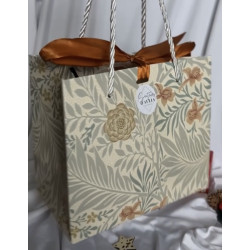 Pochette Cadeau Élégante – Emballage Parfumé Personnalisable