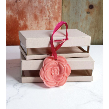 Suspension parfumée Rose – Fleur scintillante