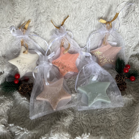 Petit Coffret de Noël Parfumé – Mini Brûleur (Couleur au Choix) + Suspension Étoilée + Tablette Fondante | Idée Cadeau Nounou &